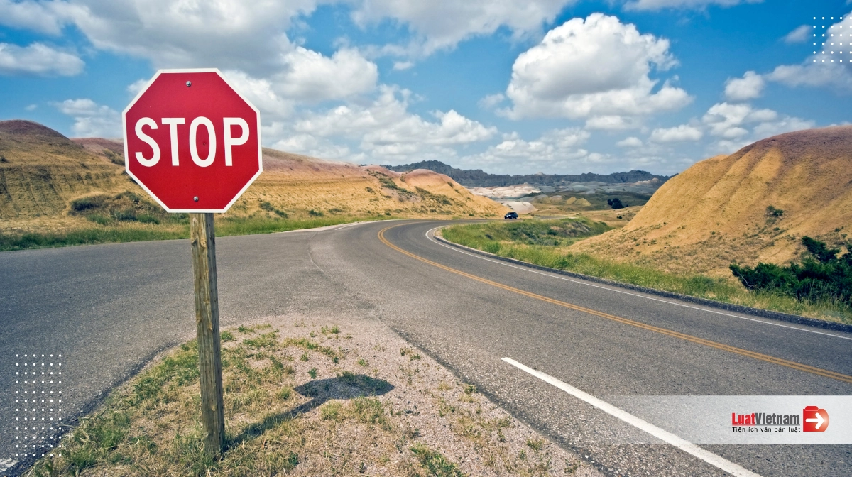 Biến báo giao thông hình lục giác đều Biến báo giao thông hình lục giác đều