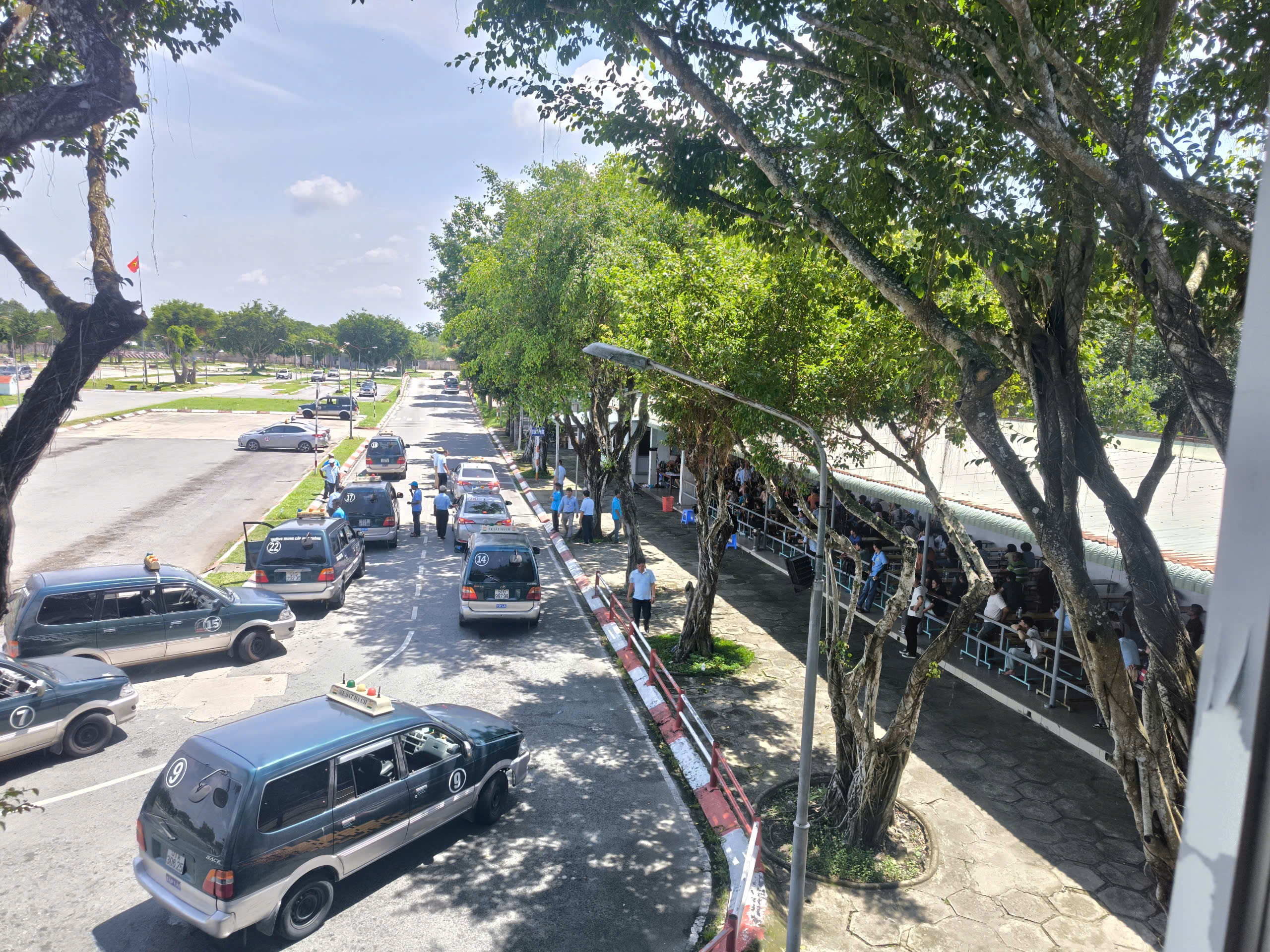 LÁI XE THỰC CHIẾN Mr KÍNH