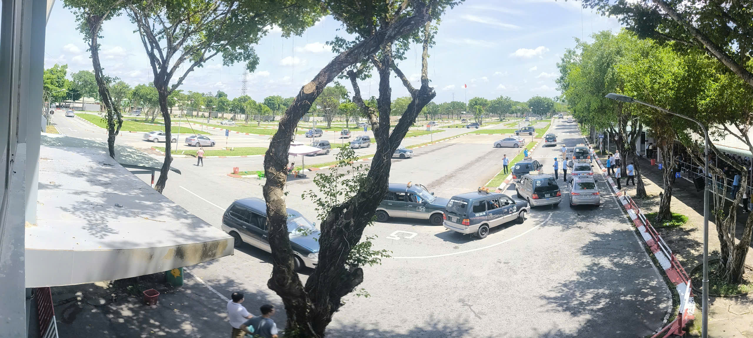 LÁI XE THỰC CHIẾN Mr KÍNH