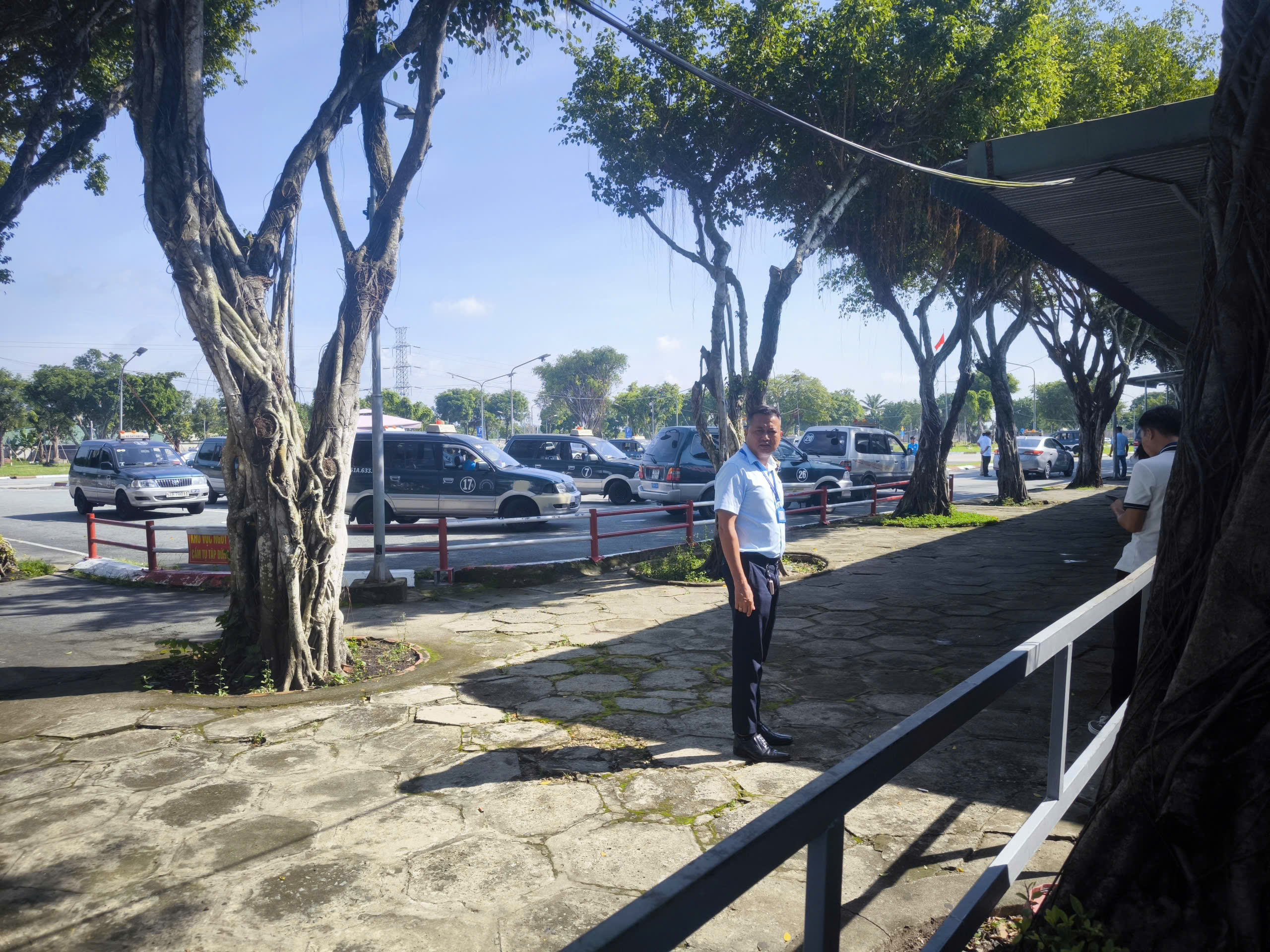 LÁI XE THỰC CHIẾN Mr KÍNH