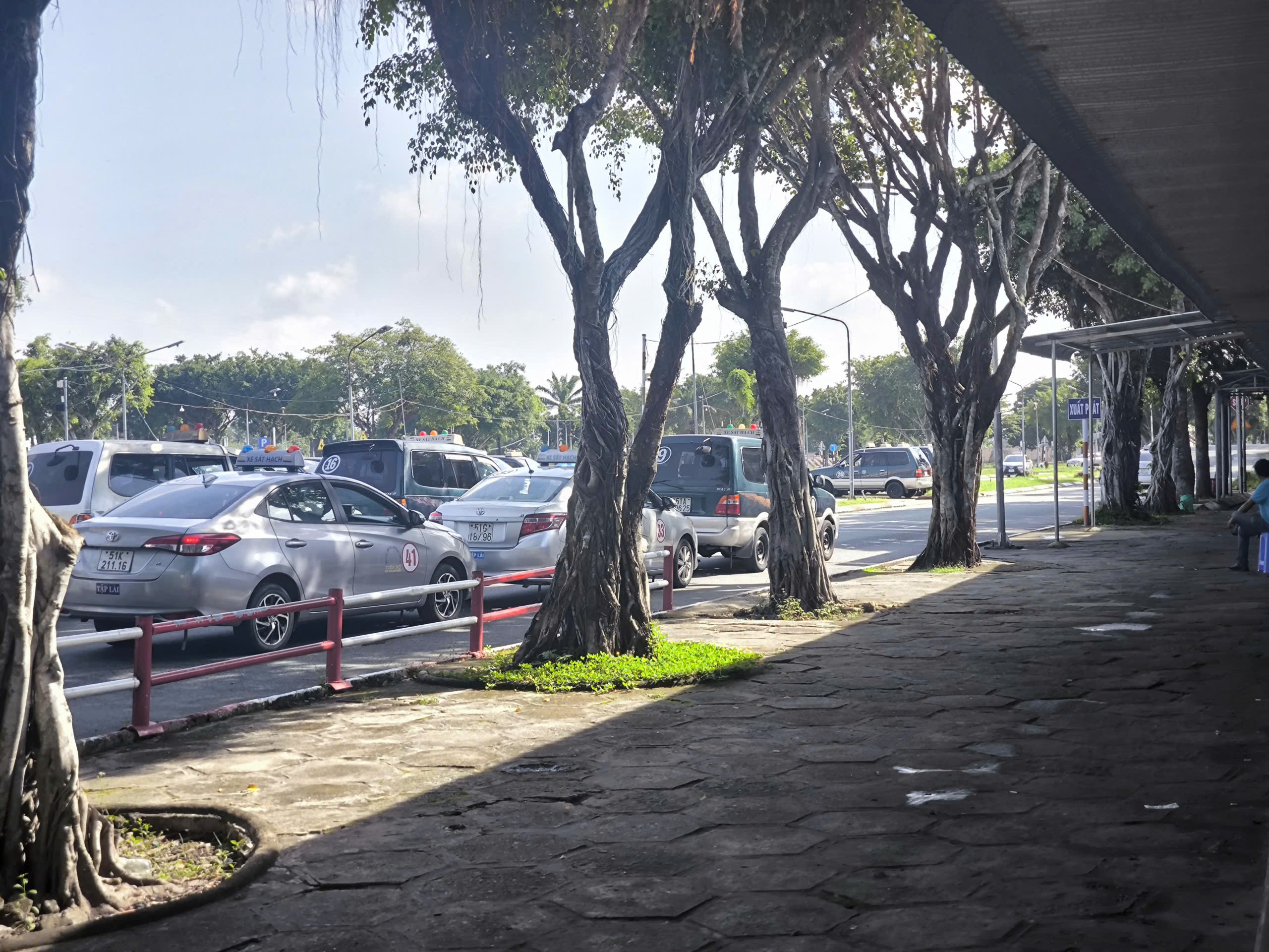 LÁI XE THỰC CHIẾN Mr KÍNH