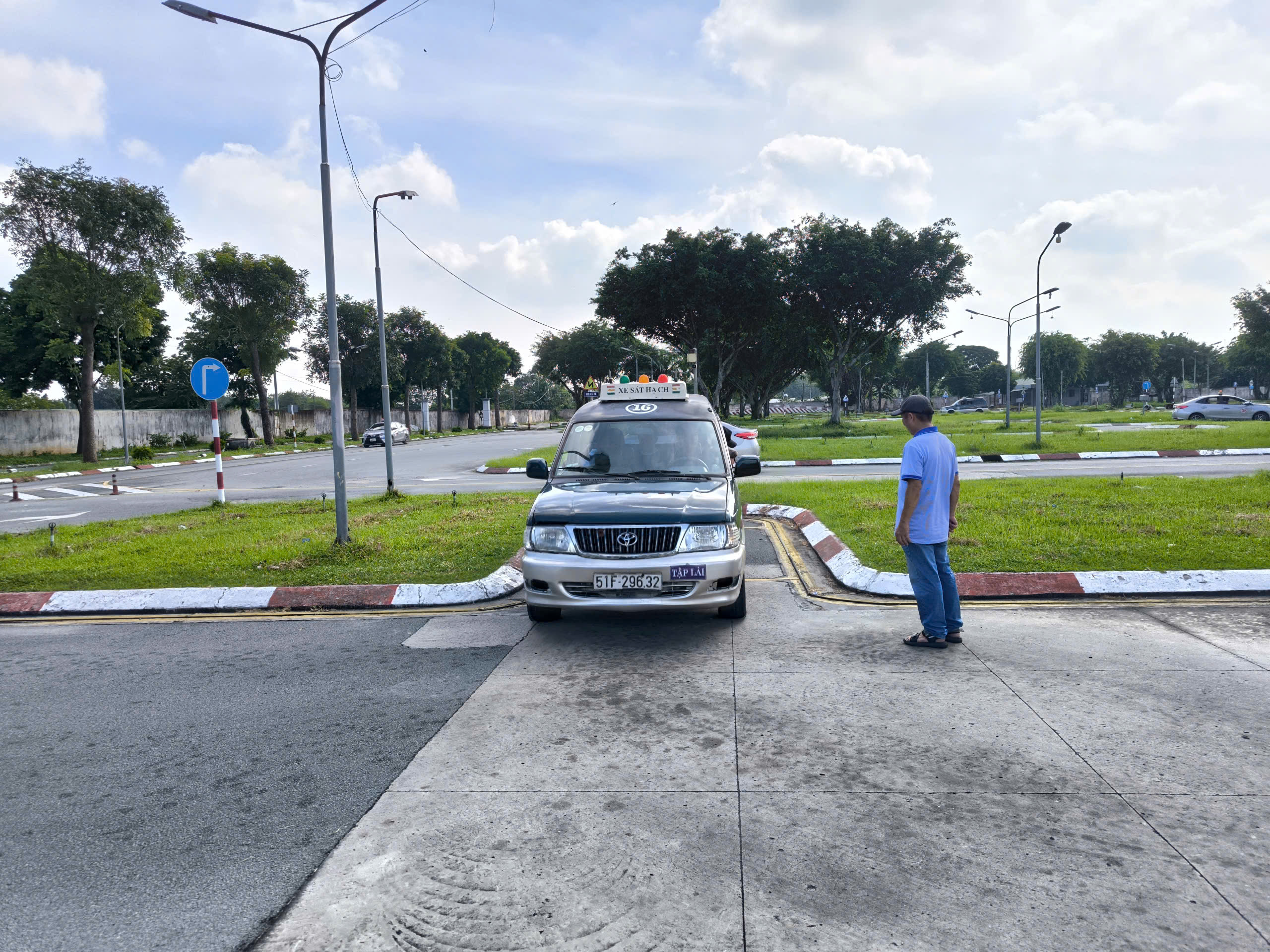 LÁI XE THỰC CHIẾN Mr KÍNH