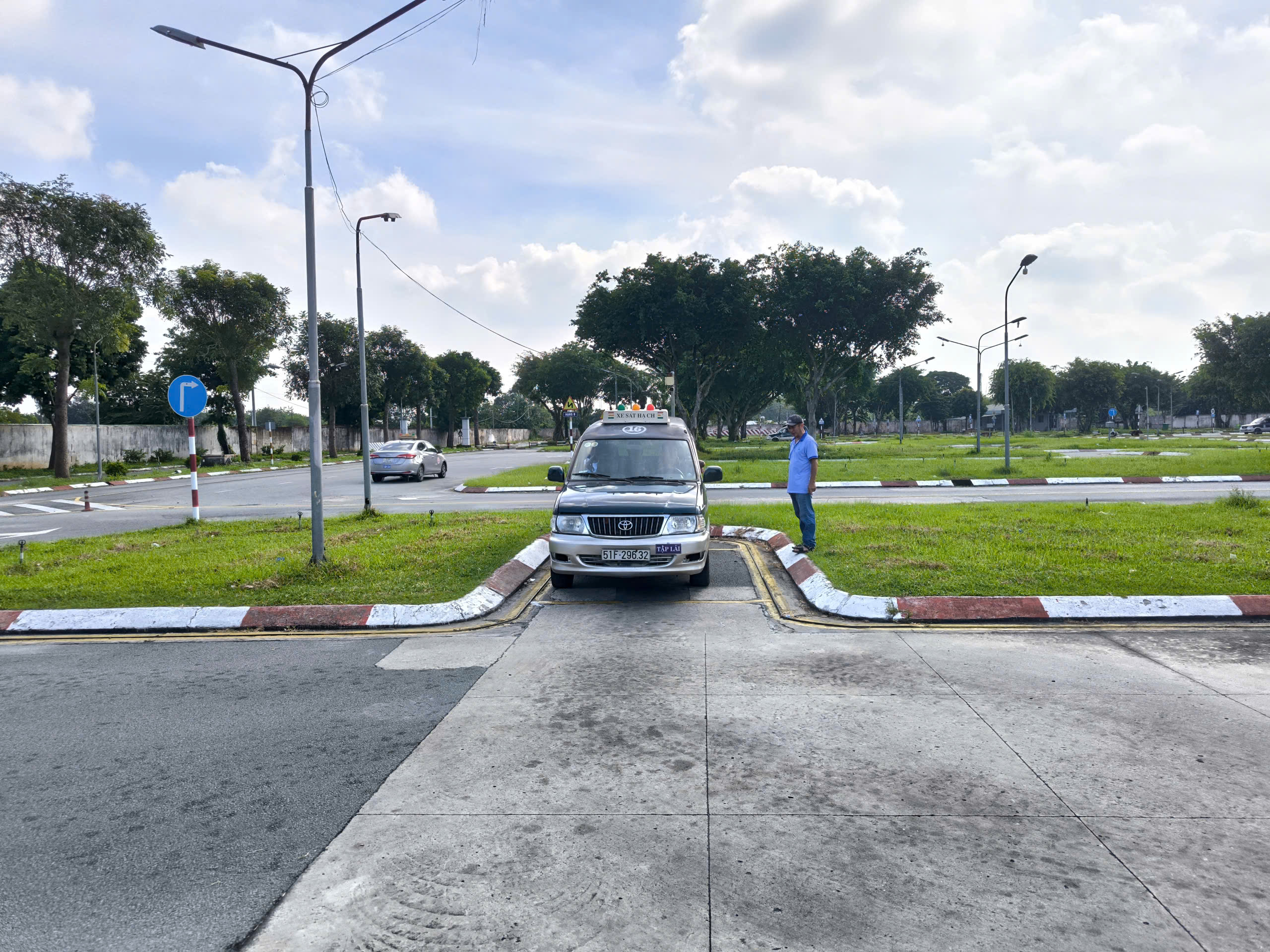 LÁI XE THỰC CHIẾN Mr KÍNH