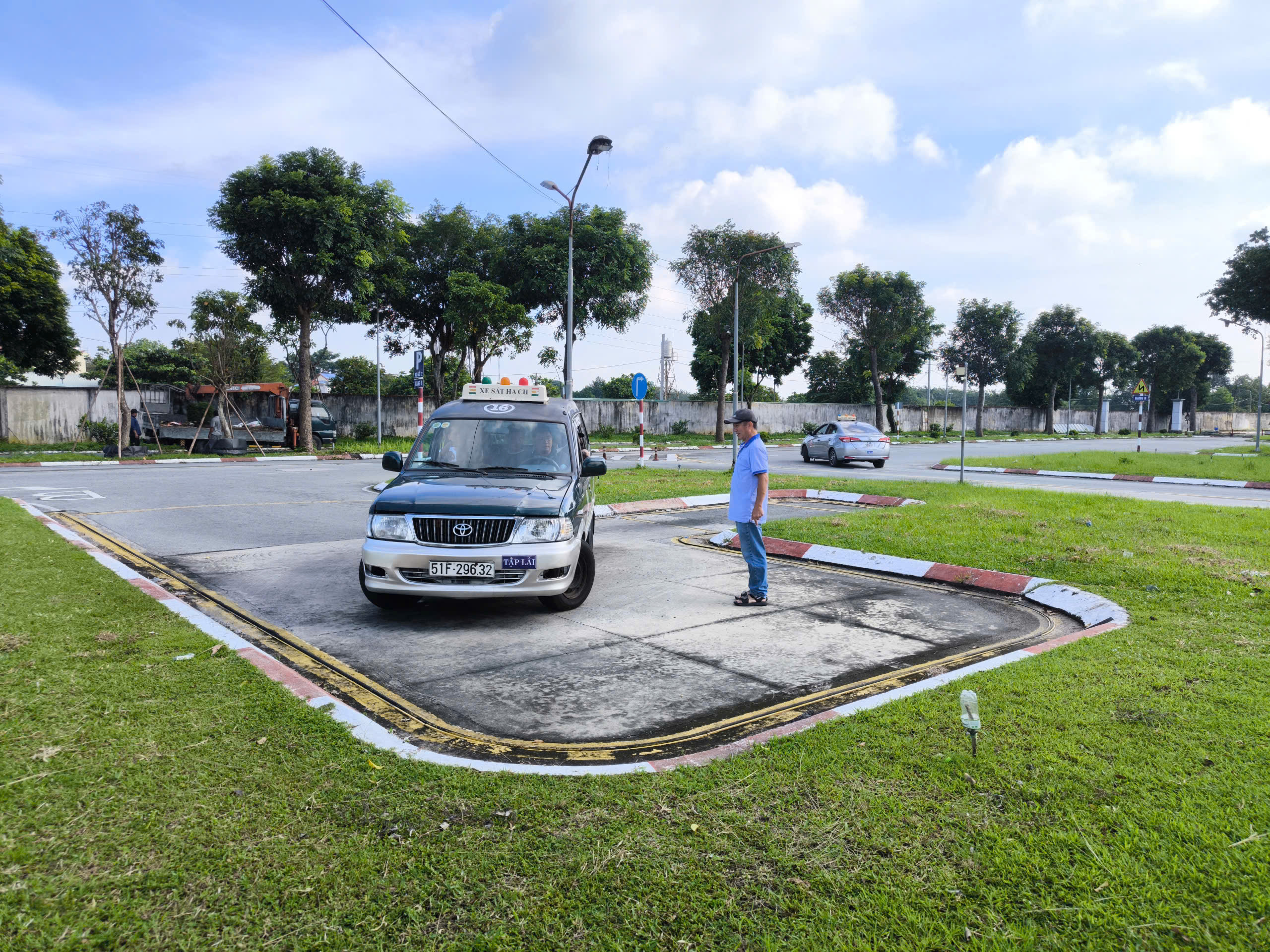 LÁI XE THỰC CHIẾN Mr KÍNH