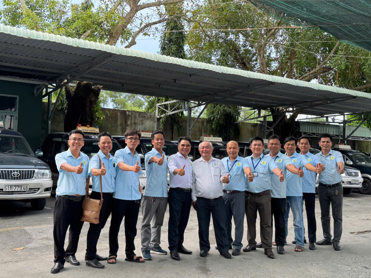 LÁI XE THỰC CHIẾN Mr KÍNH