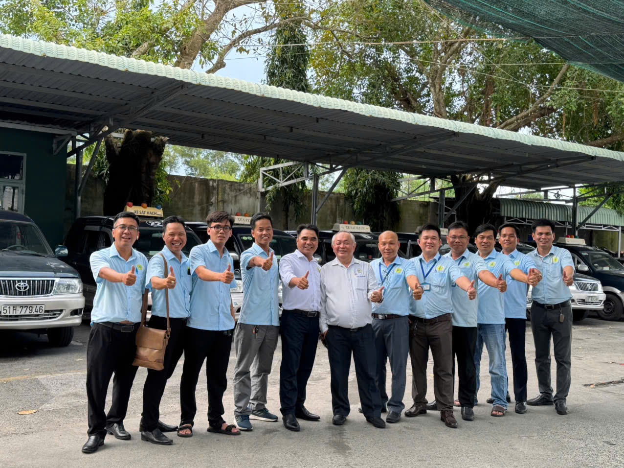 LÁI XE THỰC CHIẾN Mr KÍNH