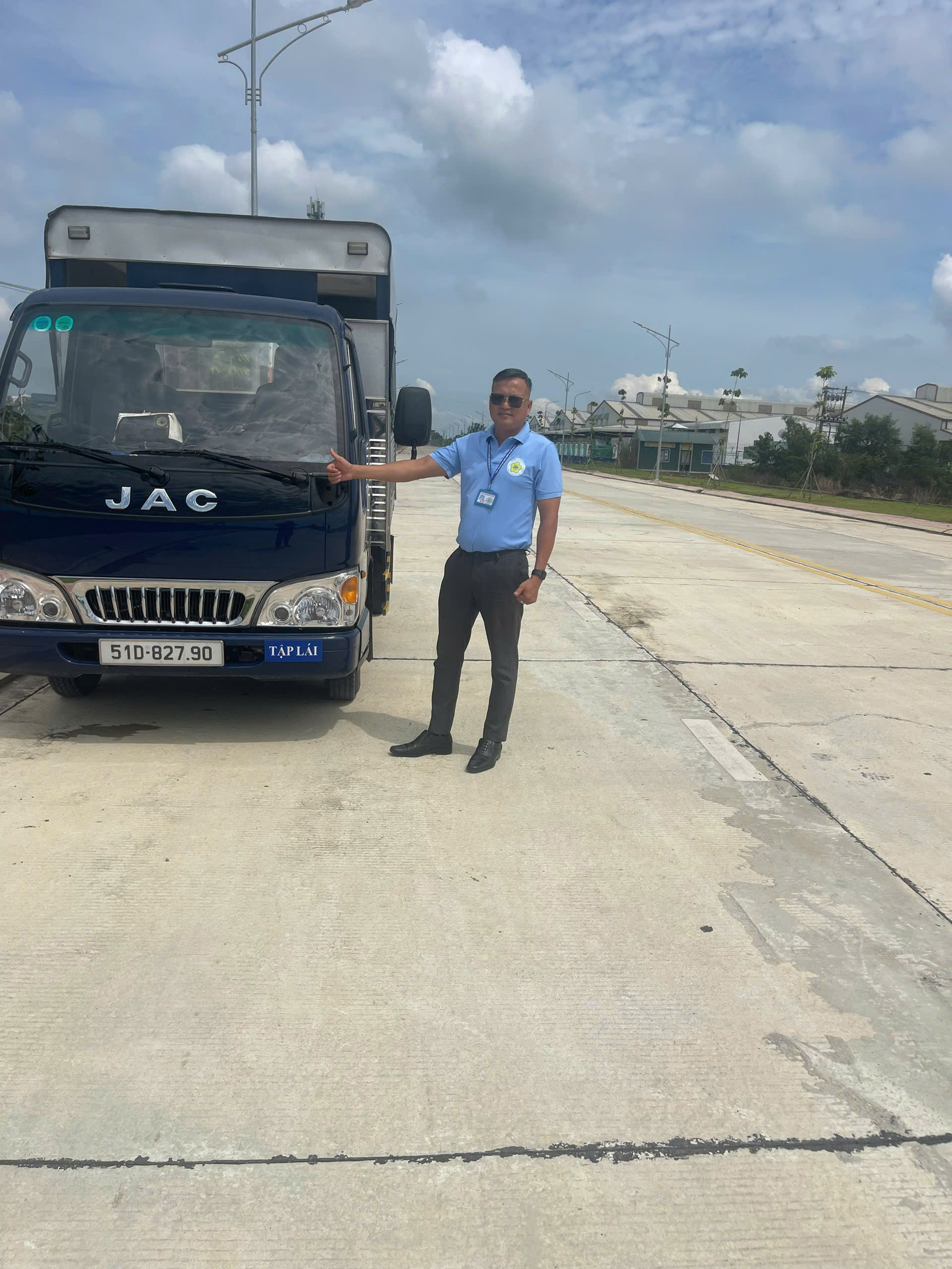 LÁI XE THỰC CHIẾN Mr KÍNH